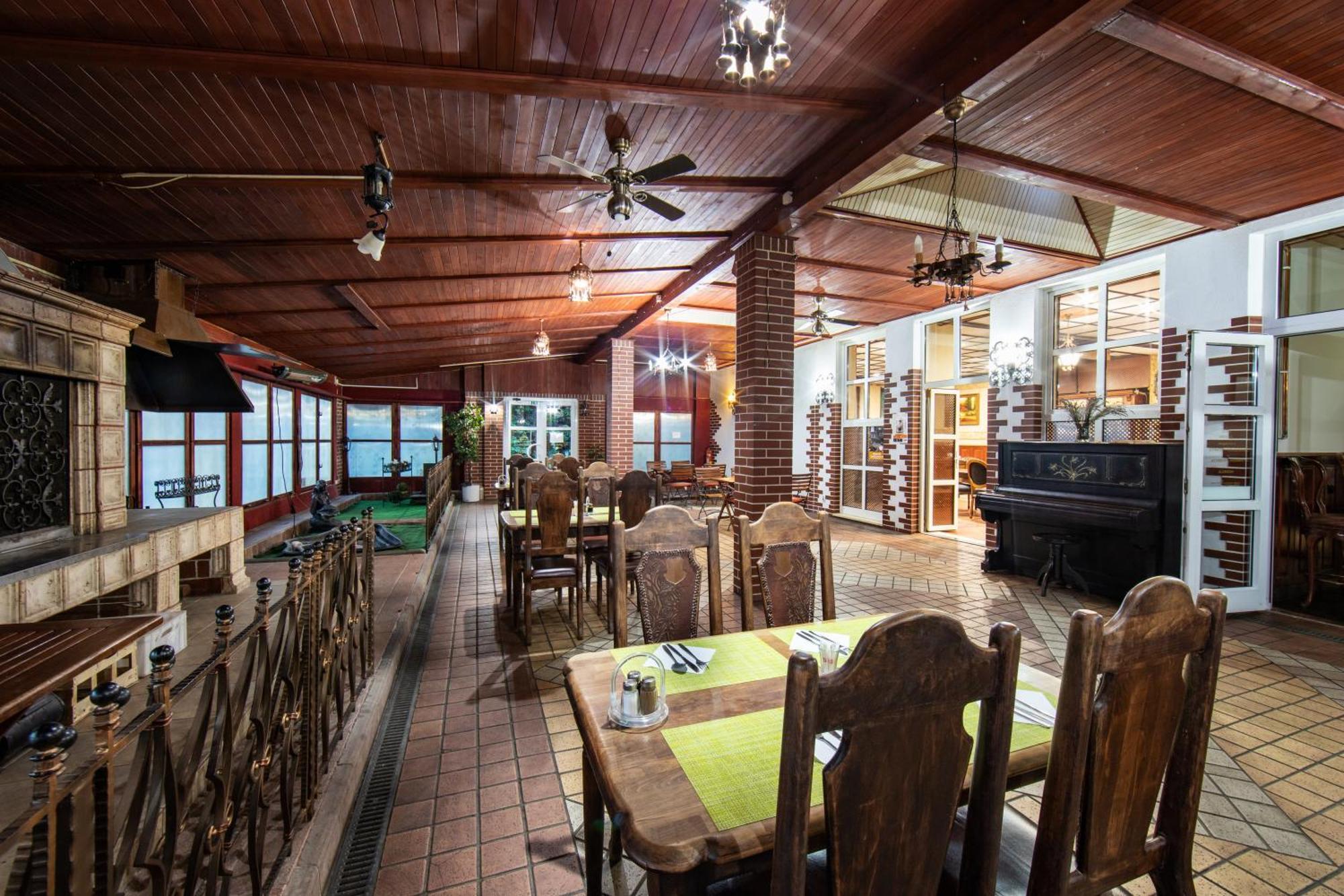 Hotel Armales Stakcin Экстерьер фото