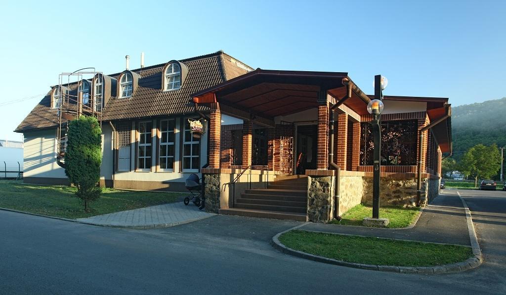 Hotel Armales Stakcin Экстерьер фото